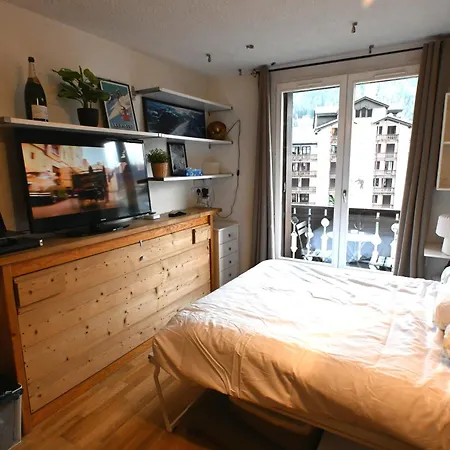 Cozy With Mountain Views Апартаменты Шамони