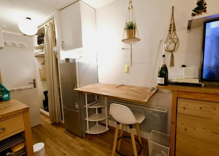 Cozy With Mountain Views Apartamento Chamonix