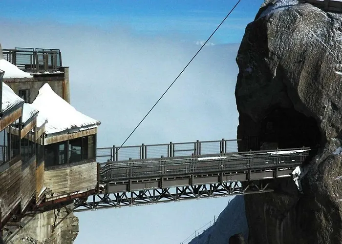 Cozy With Mountain Views